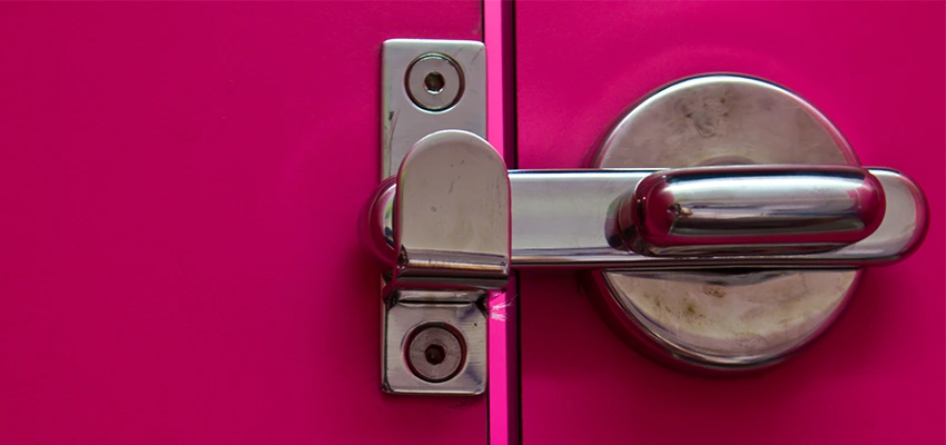 Childproof Gate Lock in Westmont, Illinois