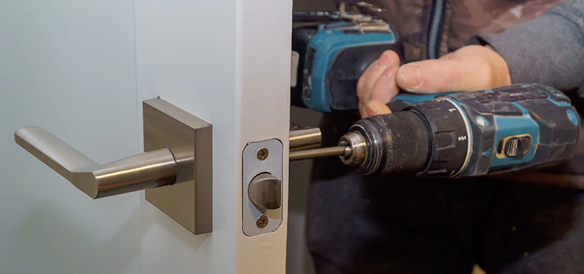 Broken Door Handle Lock Repair in Westmont, Illinois