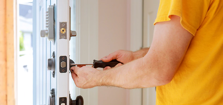 Eviction Locksmith For Key Fob Replacement Services in Westmont, IL